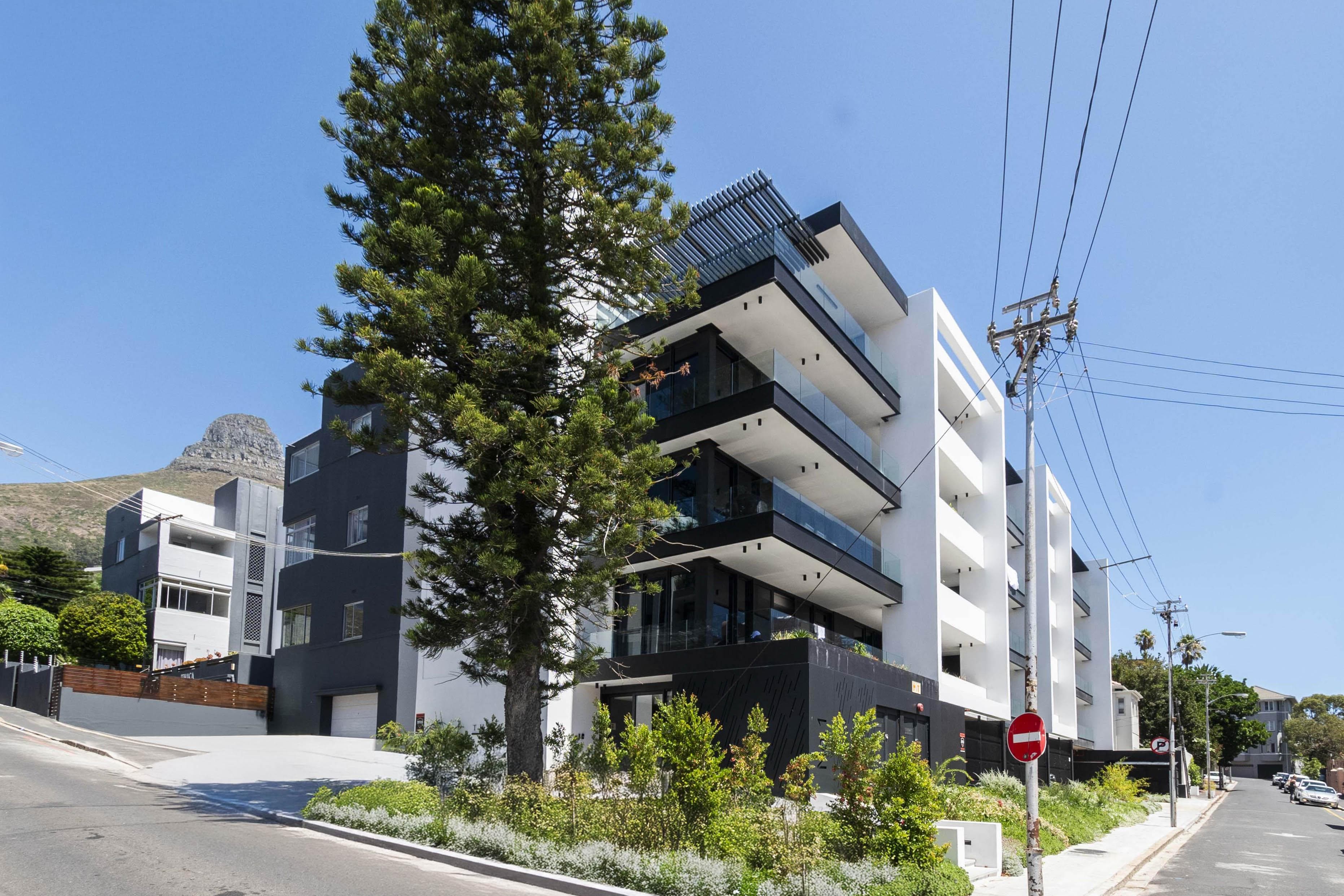Main property image