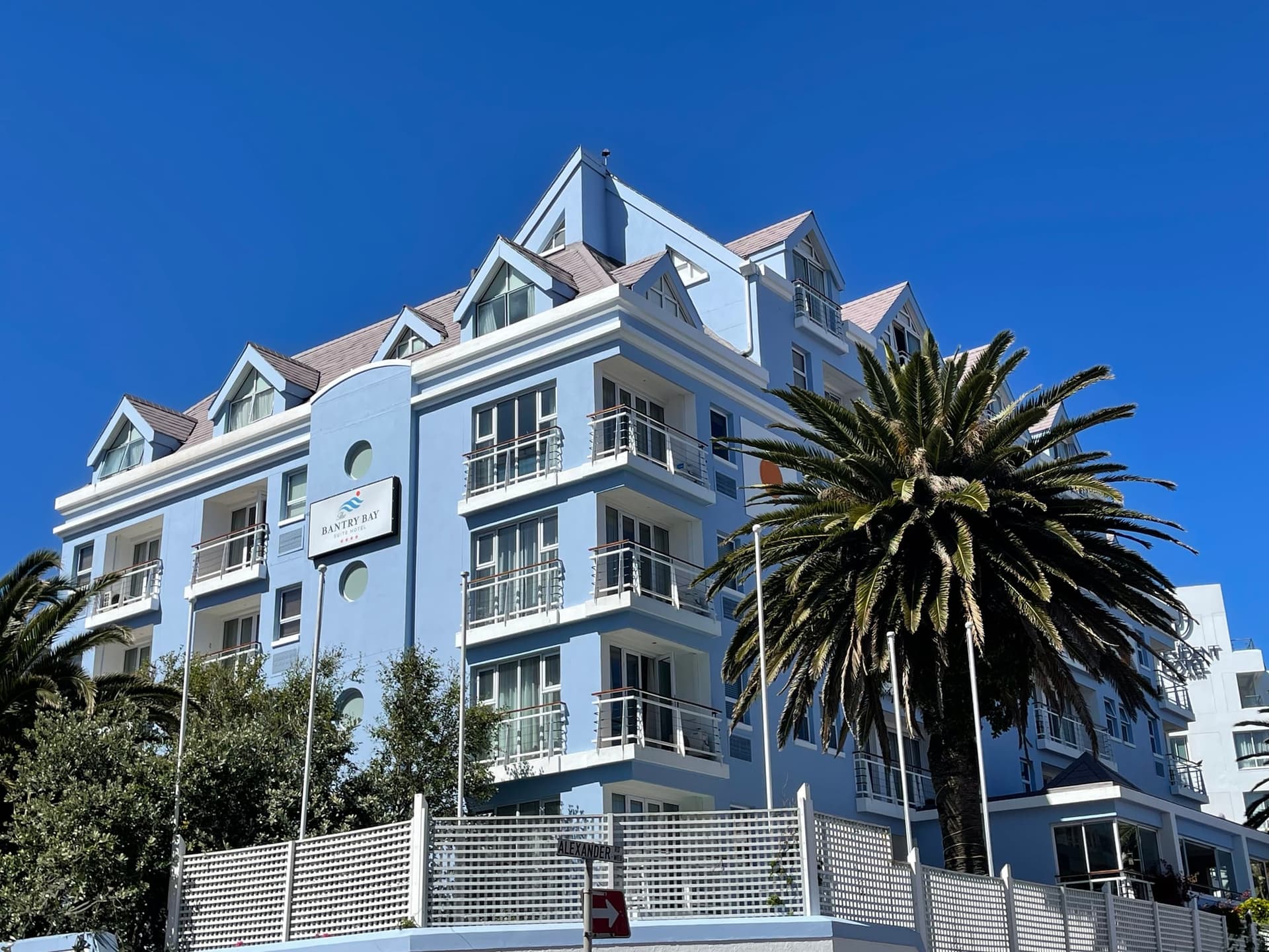Bantry Bay Aparthotel
